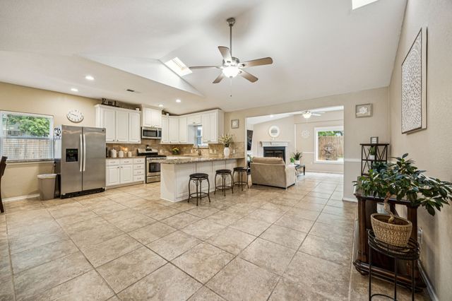 8017 Emerald Hills Way, North Richland Hills, TX 76180