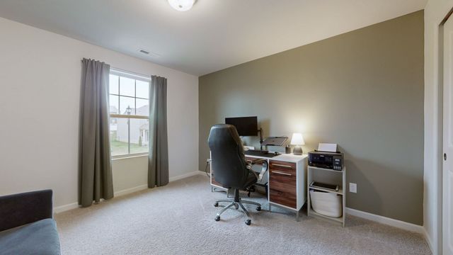 3281 Holiday Ln, Columbia, TN 38401