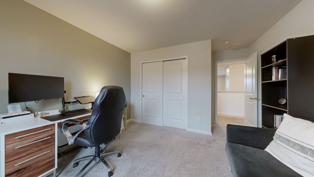 3281 Holiday Ln, Columbia, TN 38401