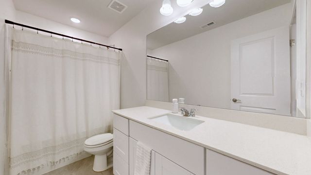 3281 Holiday Ln, Columbia, TN 38401