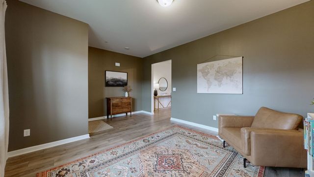 3281 Holiday Ln, Columbia, TN 38401