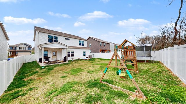 3281 Holiday Ln, Columbia, TN 38401