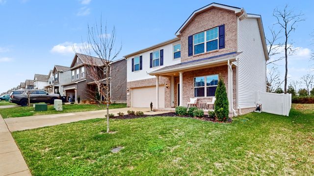 3281 Holiday Ln, Columbia, TN 38401