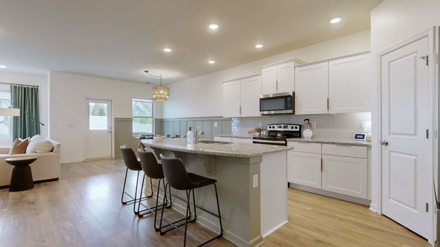 3281 Holiday Ln, Columbia, TN 38401