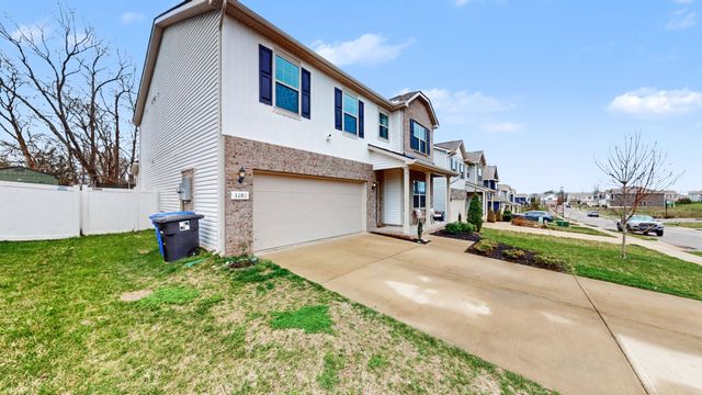 3281 Holiday Ln, Columbia, TN 38401