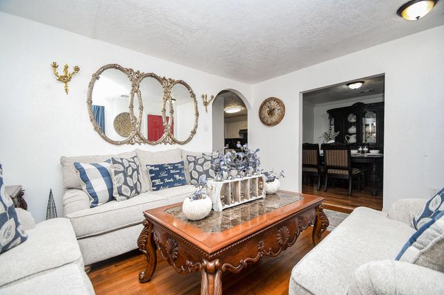 6721 Cathcart Drive, Houston, TX 77091