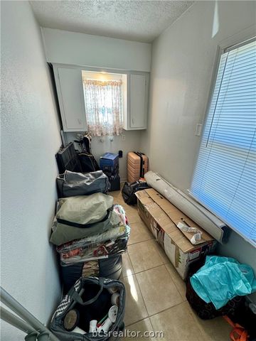 402 Emmett Street, Bryan, TX 77802