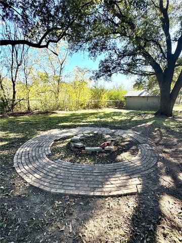 402 Emmett Street, Bryan, TX 77802