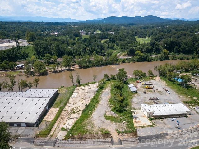 458 Riverside Drive, Asheville, NC 28801