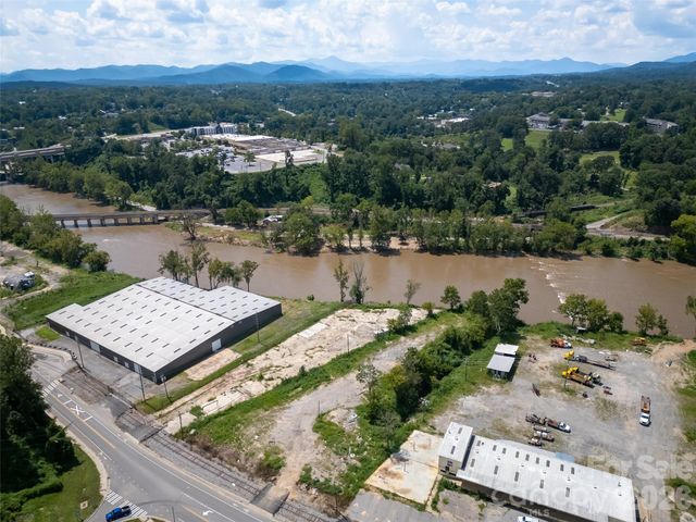 458 Riverside Drive, Asheville, NC 28801