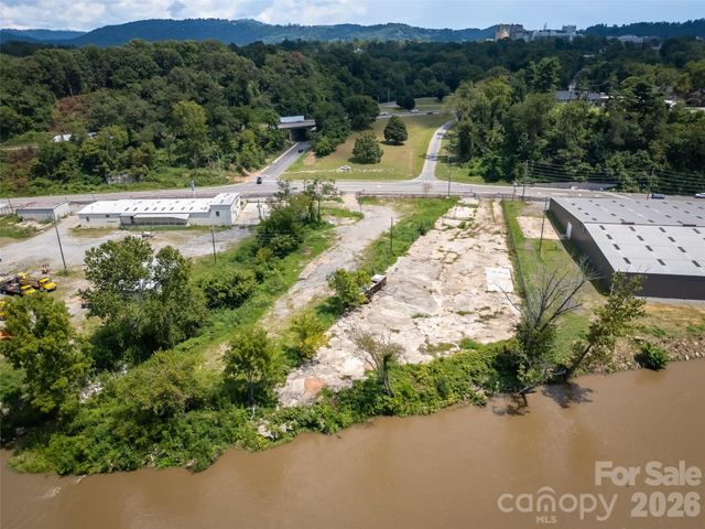 458 Riverside Drive, Asheville, NC 28801