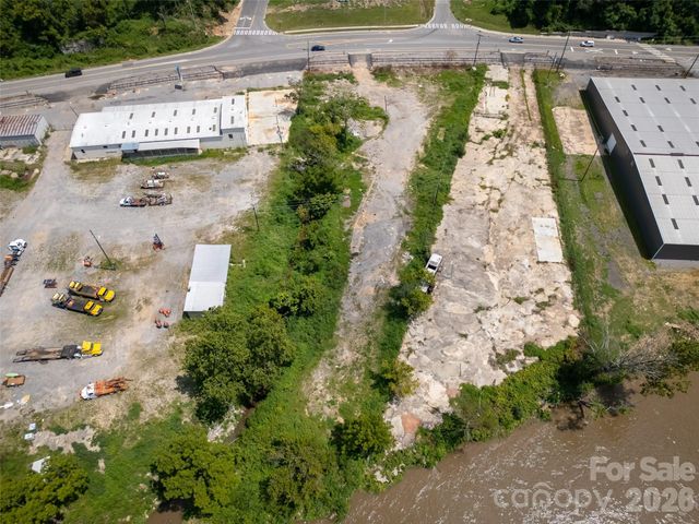 458 Riverside Drive, Asheville, NC 28801