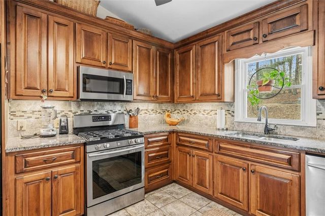 302 Indian Forest Road, Jasper, GA 30143