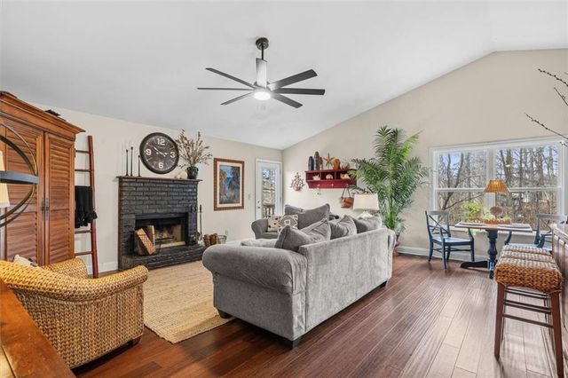 302 Indian Forest Road, Jasper, GA 30143