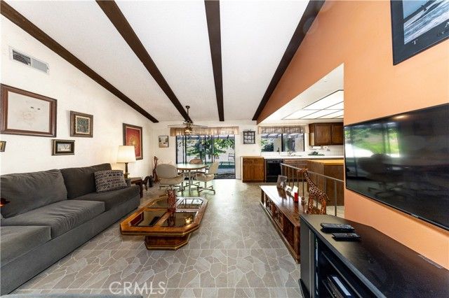 4275 Thomas Court, Simi Valley, CA 93063