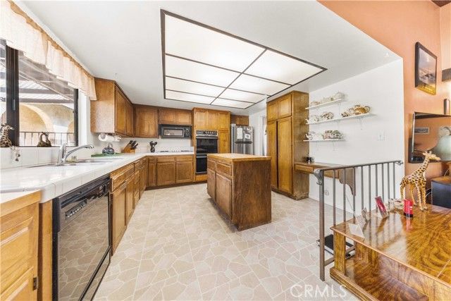 4275 Thomas Court, Simi Valley, CA 93063