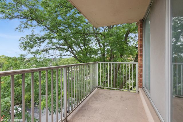 2200 S Stewart Avenue 4A, Lombard, IL 60148