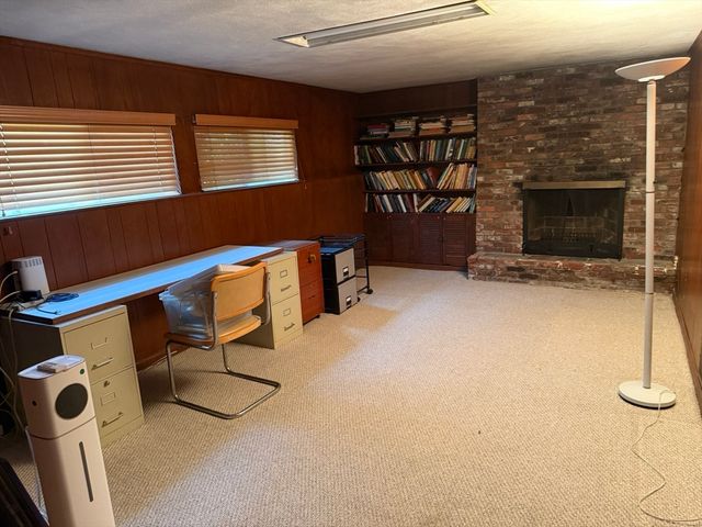 55 Esty Farm, Newton, MA 02459