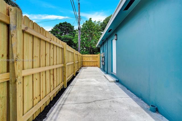 929 S N Street 5, Lake Worth, FL 33460