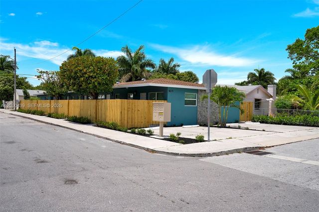929 S N Street 5, Lake Worth, FL 33460
