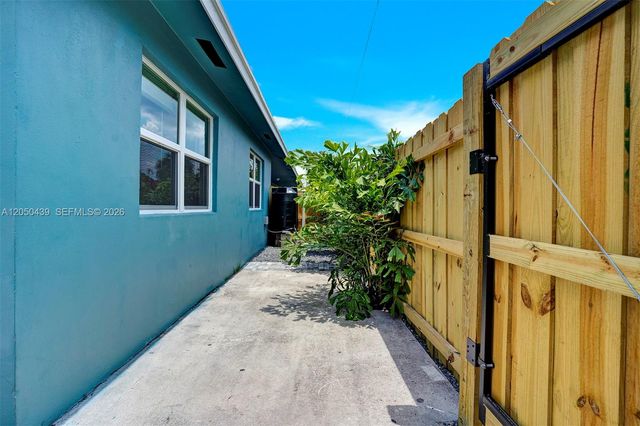929 S N Street 5, Lake Worth, FL 33460