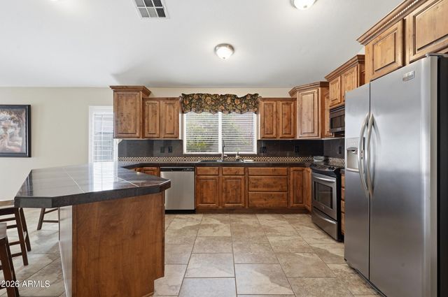 6780 W BUCKSKIN Trail, Peoria, AZ 85383
