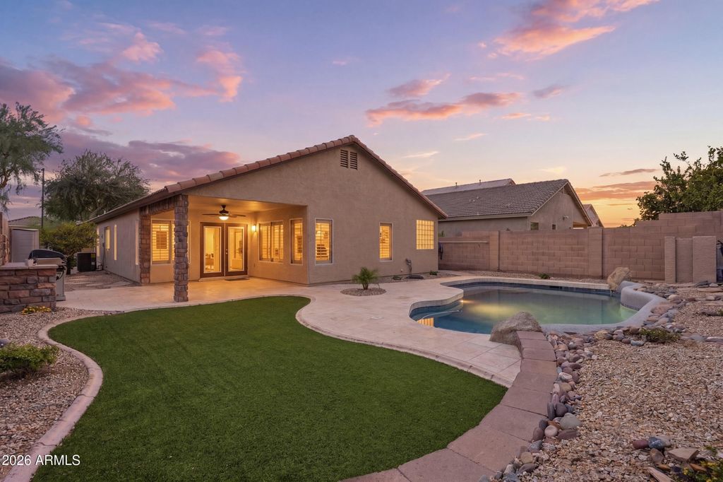 6780 W BUCKSKIN Trail, Peoria, AZ 85383