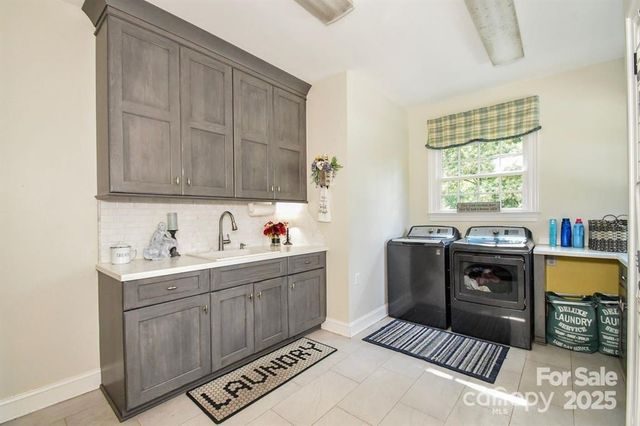 711 Yadkin Street, Albemarle, NC 28001