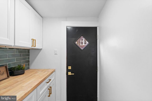 5725 HUNTER ST, Philadelphia, PA 19131