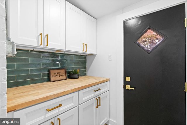 5725 HUNTER ST, Philadelphia, PA 19131