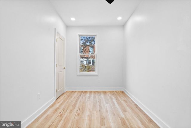 5725 HUNTER ST, Philadelphia, PA 19131