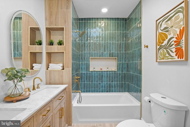 5725 HUNTER ST, Philadelphia, PA 19131