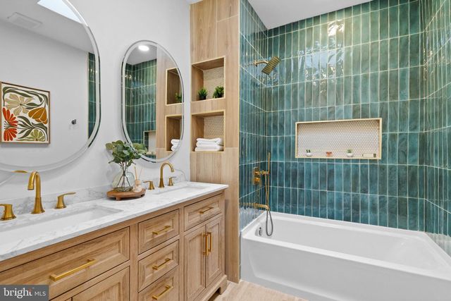 5725 HUNTER ST, Philadelphia, PA 19131