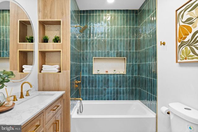 5725 HUNTER ST, Philadelphia, PA 19131