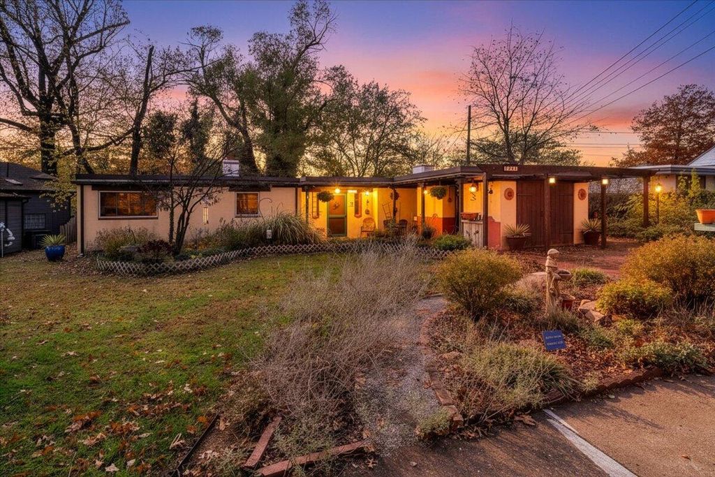 1114 Carolina AVE, Salem, VA 24153