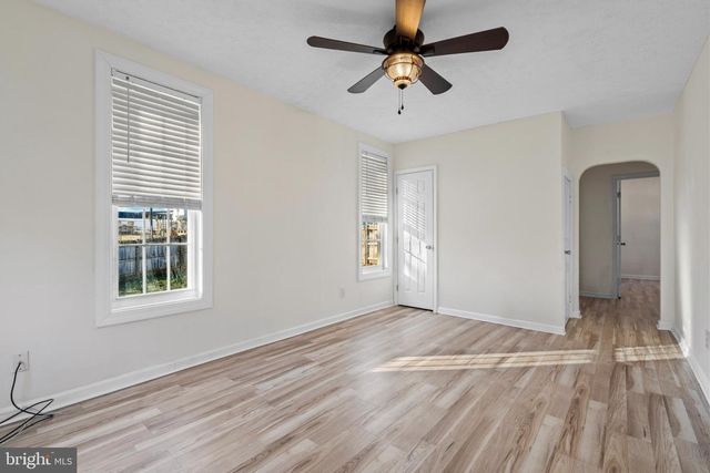 360 BOYD AVE, Martinsburg, WV 25401