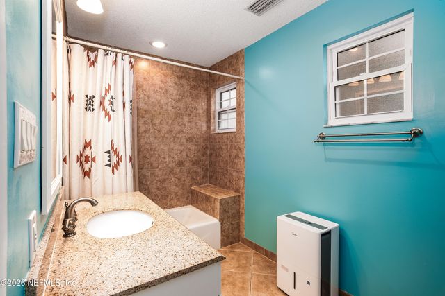 376530 KINGS FERRY Road, Hilliard, FL 32046