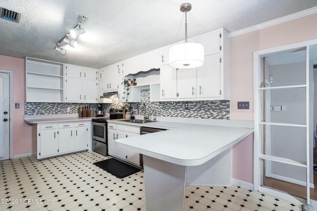 376530 KINGS FERRY Road, Hilliard, FL 32046