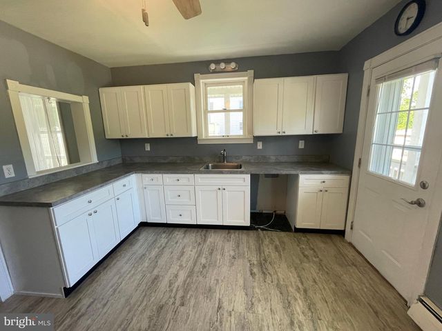 230 N BERNE ST, Schuylkill Haven, PA 17972