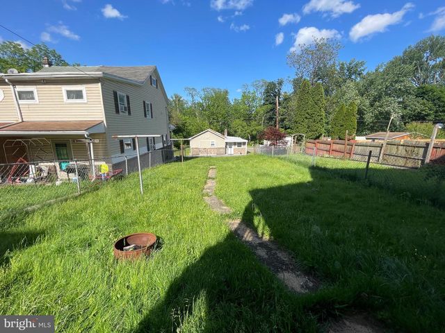 230 N BERNE ST, Schuylkill Haven, PA 17972