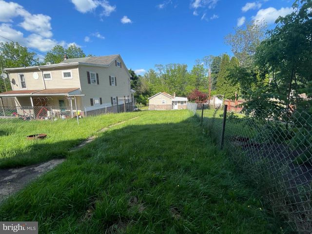 230 N BERNE ST, Schuylkill Haven, PA 17972