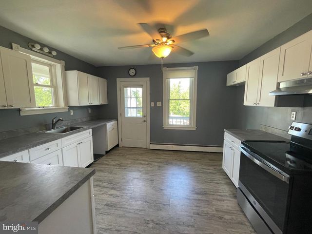 230 N BERNE ST, Schuylkill Haven, PA 17972