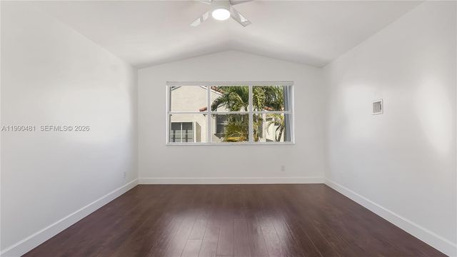 876 Garnet Cir, Weston, FL 33326