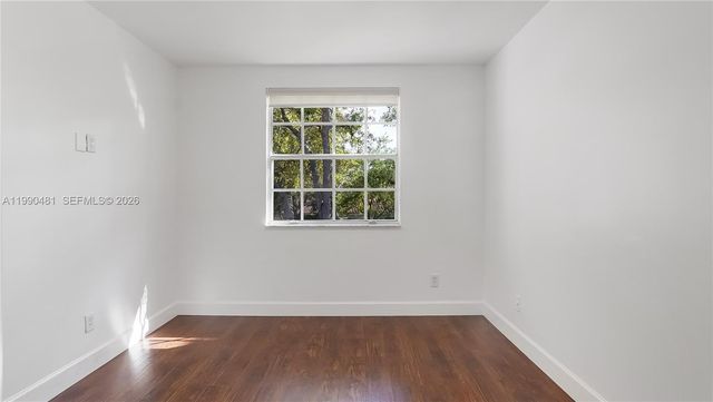 876 Garnet Cir, Weston, FL 33326