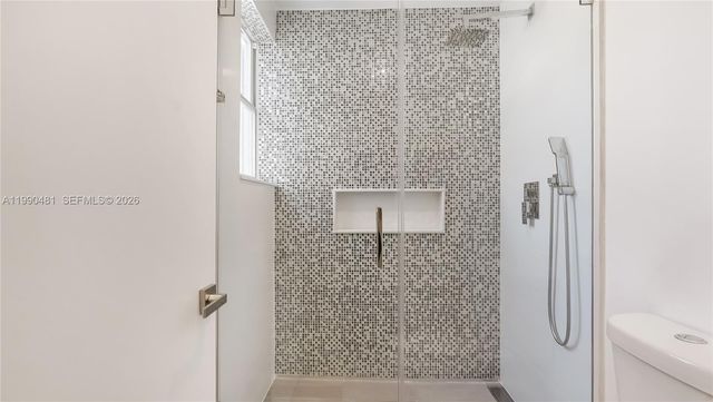 876 Garnet Cir, Weston, FL 33326