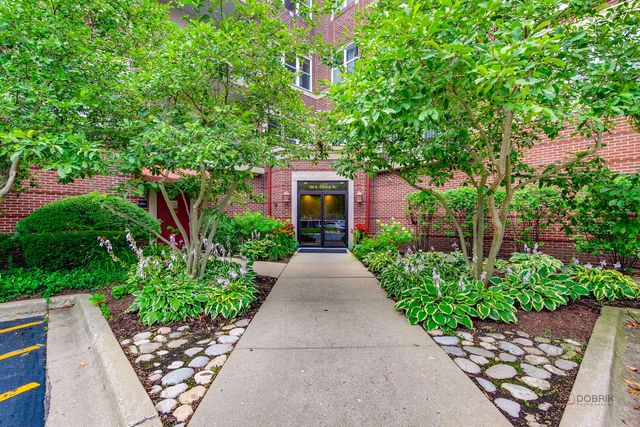 310 E Church Street 201, Libertyville, IL 60048