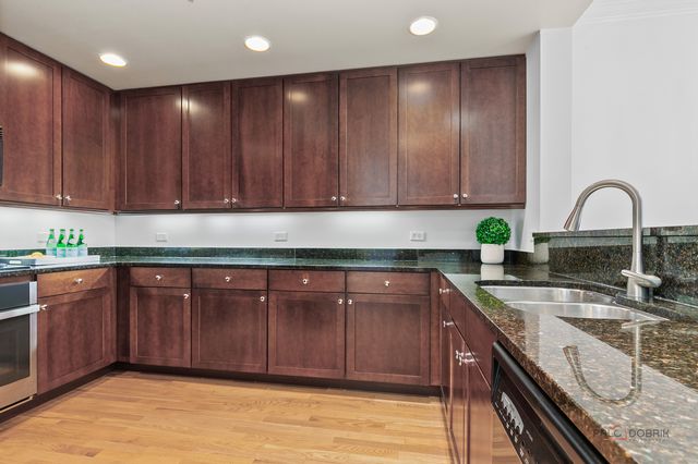 310 E Church Street 201, Libertyville, IL 60048