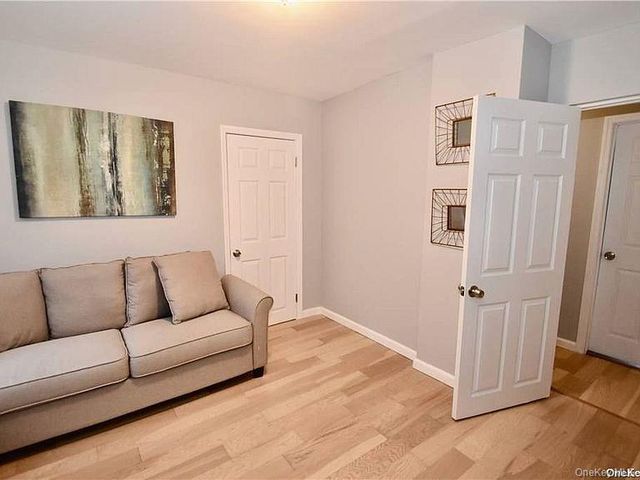 980 Thomas Avenue, Baldwin, NY 11510