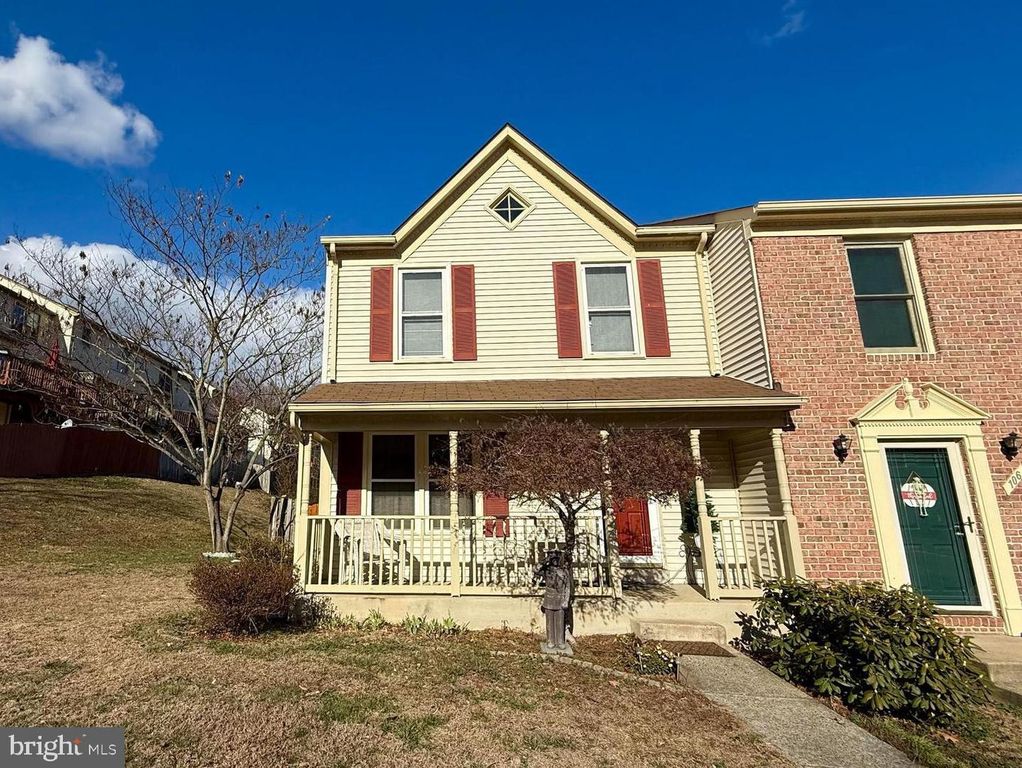 Image 1 of property listing at 108 TWIN BROOK LN, Stafford, VA 22554