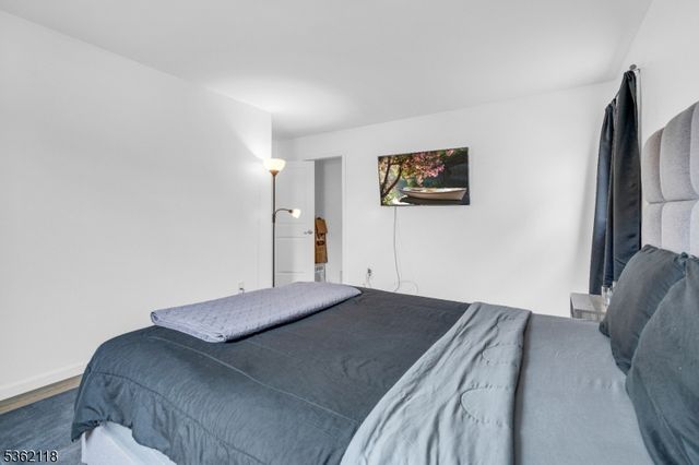 1105 Essex Ave 2, Linden City, NJ 07036